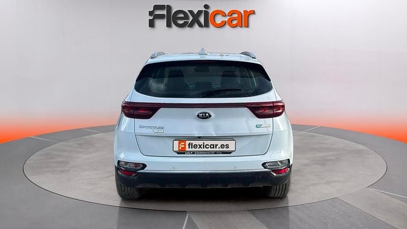 Usado Kia Sportage 136 CV (100 kW) 2021 Blanco SUV