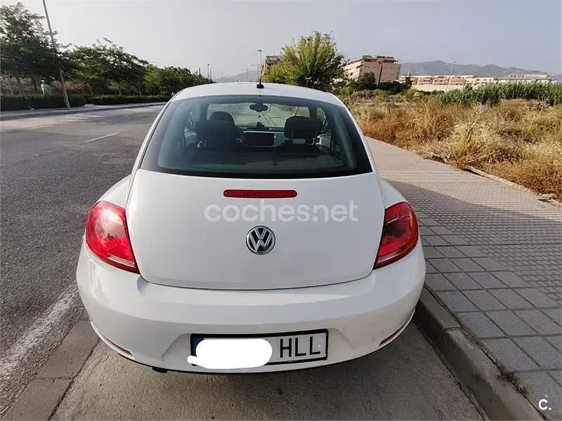 Usado VW Beetle Design 105 CV (77 kW) 2012 Blanco Utilitario