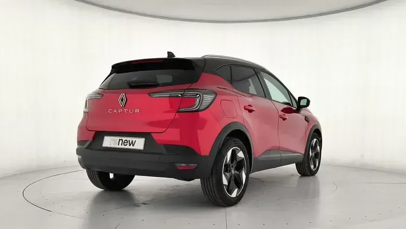 Usado Renault Captur Techno 101 CV (74 kW) 2025 Rojo SUV