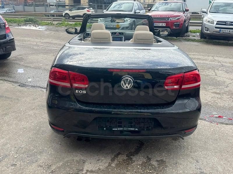 Usado VW Eos Sport 160 CV (117 kW) 2013 Negro Descapotable