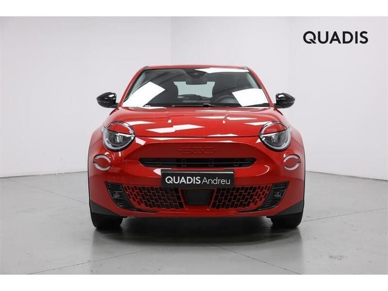 Usado Fiat 600E Red 114 kW (156 CV) 2023 Rojo SUV