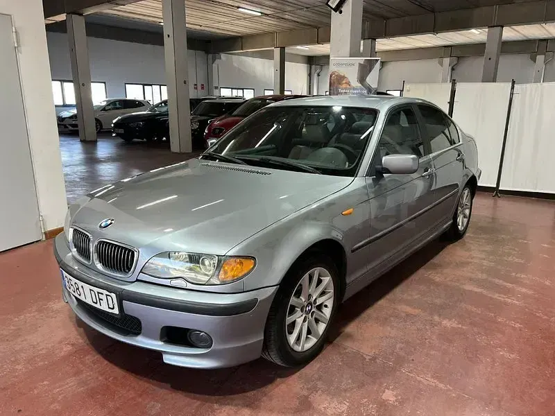 Usado BMW 320 150 CV (110 kW) 2004 Gris / plata Berlina