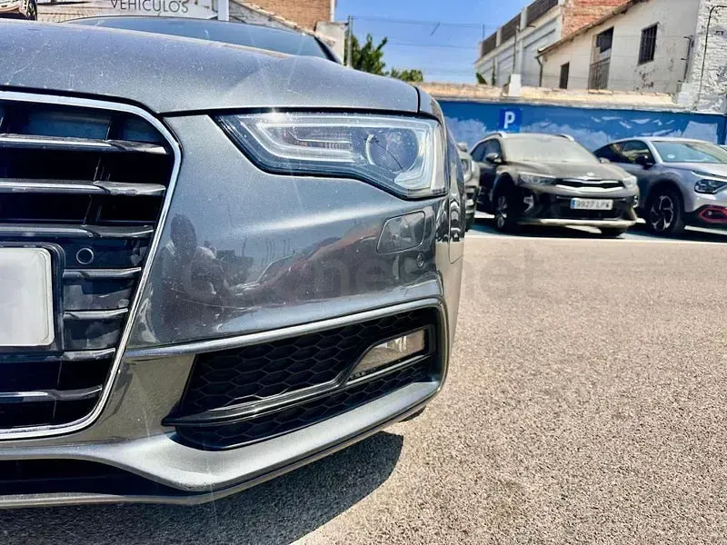 Usado Audi A5 Sportback Advanced 150 CV (110 kW) 2015 Gris / plata Utilitario