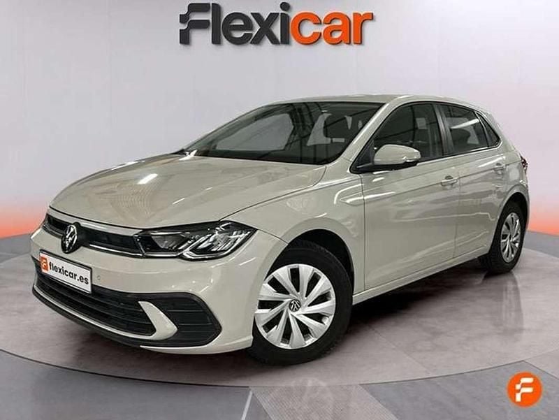 Usado VW Polo Life 95 CV (69 kW) 2022 Beige Utilitario