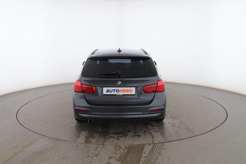 Usado BMW 318 Advantage 150 CV (110 kW) 2016 Gris Familiar