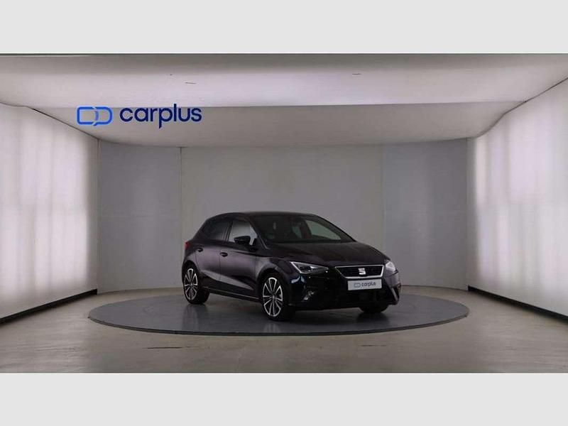 Usado Seat Ibiza FR 116 CV (85 kW) 2024 Negro Utilitario