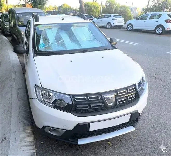 Usado Dacia Sandero Ambiance 90 CV (66 kW) 2018 Blanco Berlina