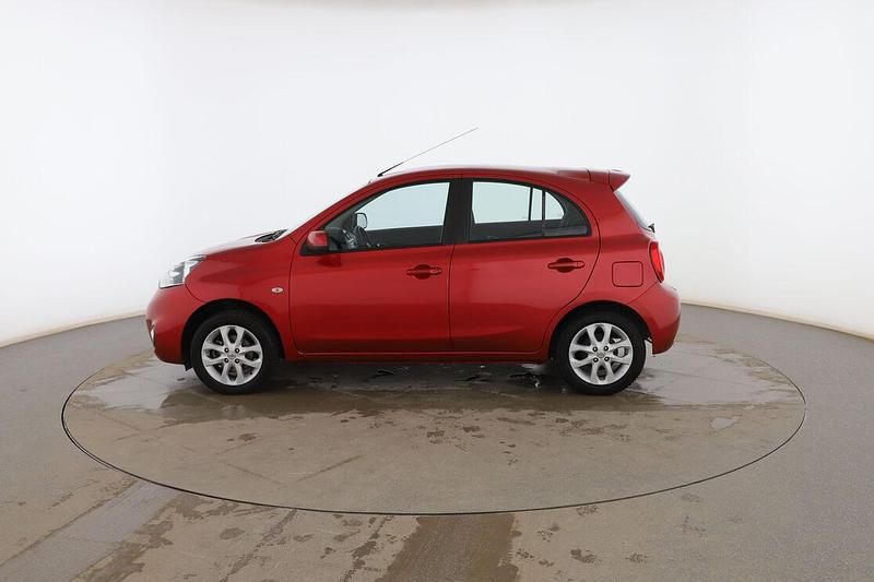 Usado Nissan Micra Acenta 80 CV (58 kW) 2017 Rojo Berlina