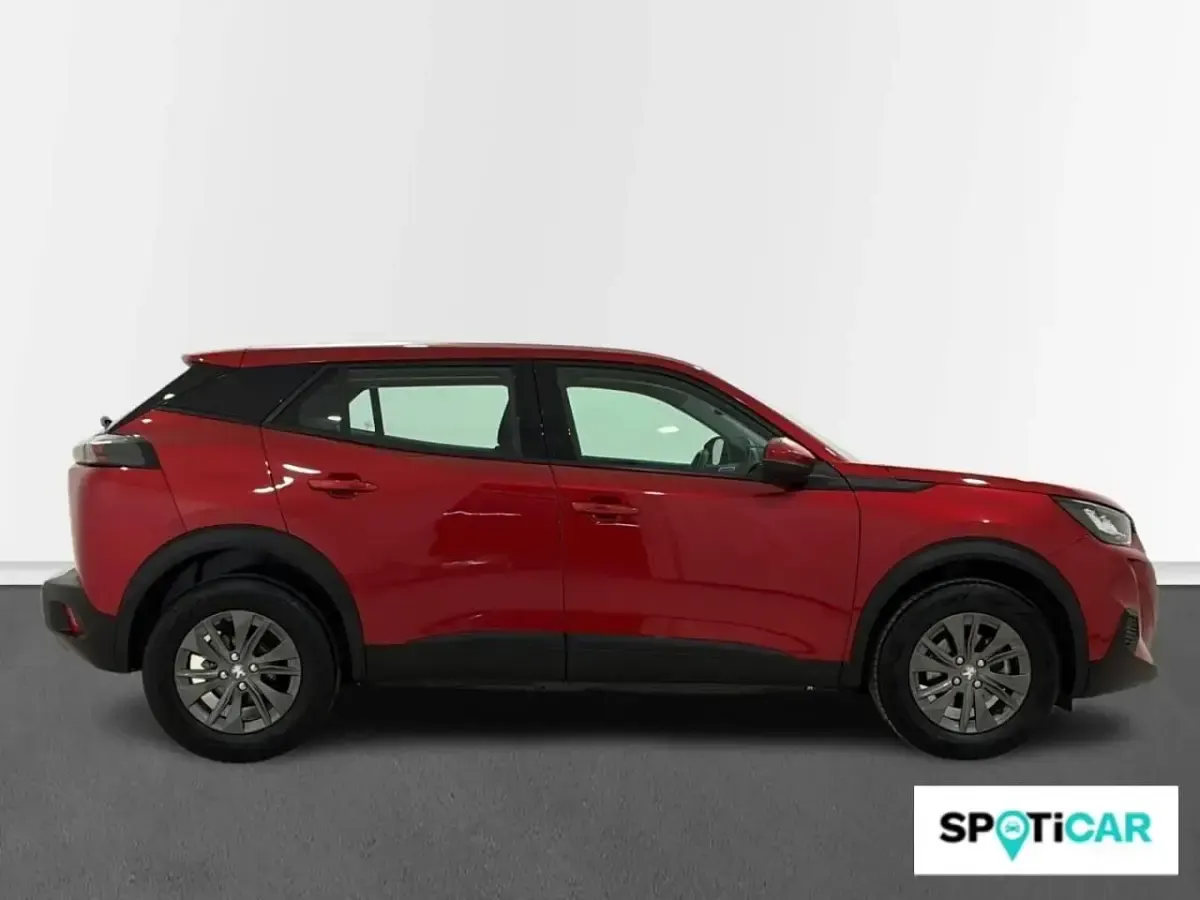 Usado Peugeot 2008 Active 100 CV (73 kW) 2021 Rojo SUV