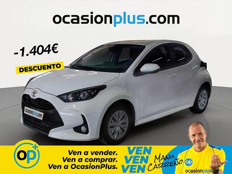 Usado Toyota Yaris Business Edition 69 CV (50 kW) 2023 Blanco Utilitario