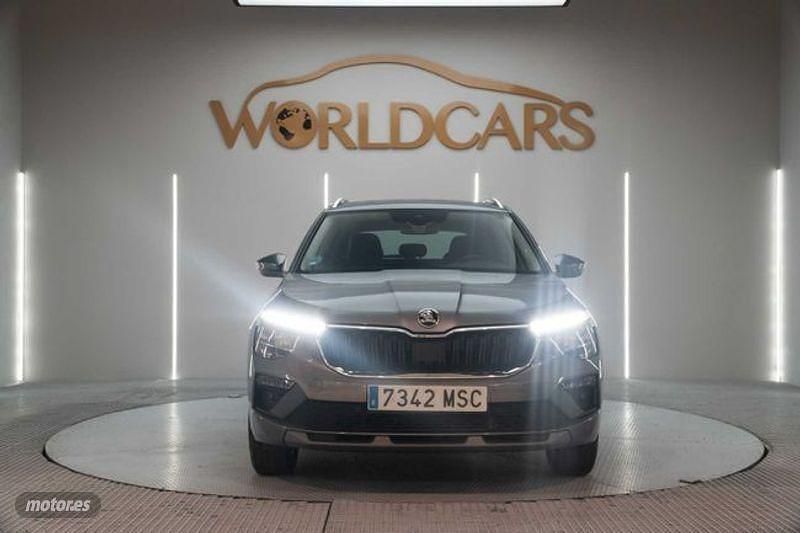 Usado Skoda Kamiq Selection 115 CV (84 kW) 2024 Gris SUV
