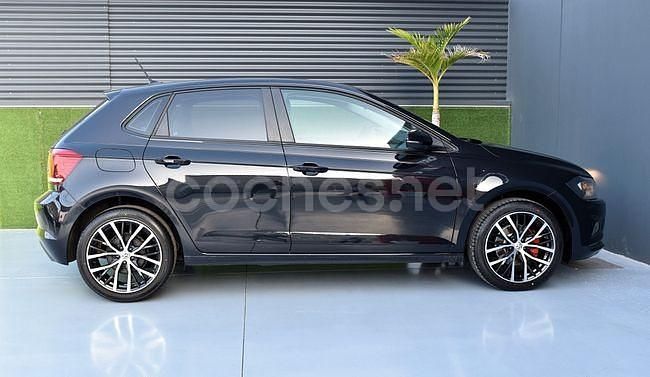 Usado VW Polo Edition 80 CV (58 kW) 2019 Negro Berlina