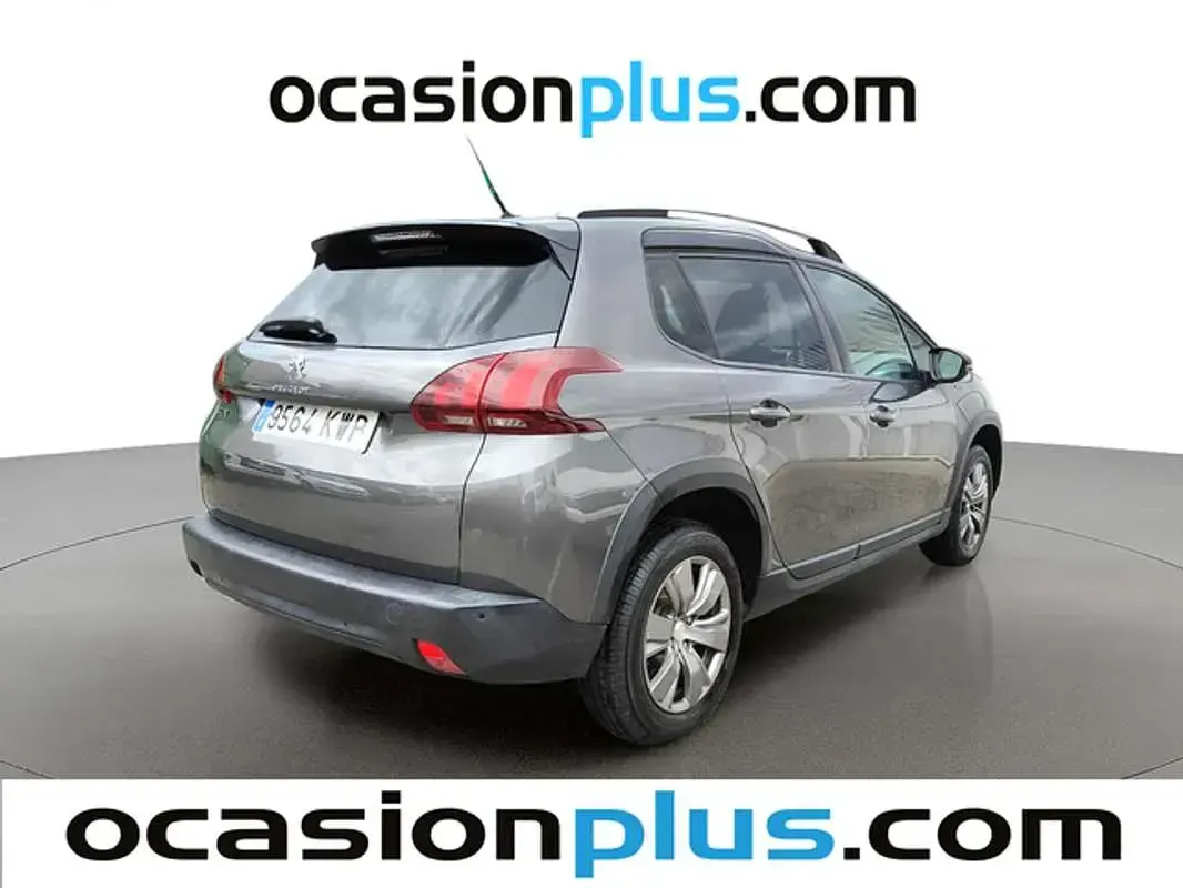 Usado Peugeot 2008 Signature Sky 82 CV (60 kW) 2019 Gris SUV