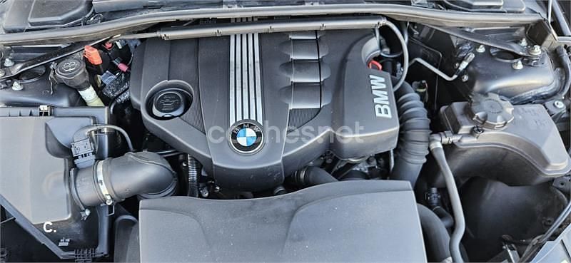Begagnad BMW 320 177 HK (130 kW) 2009 Svart Sedan