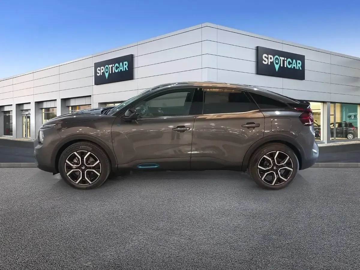 Usado Citroën e-C4 Shine 100 kW (136 CV) 2022 Gris Berlina