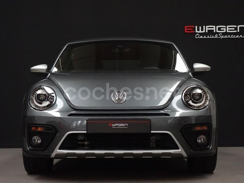 Usado VW Beetle Dune 150 CV (110 kW) 2016 Gris / plata Utilitario