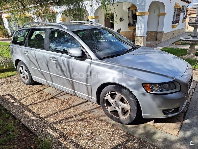 Gris / plata Usado 2012 Volvo V50 Business Edition Familiar | 6900 € (Buen precio) - Imagen 1/4