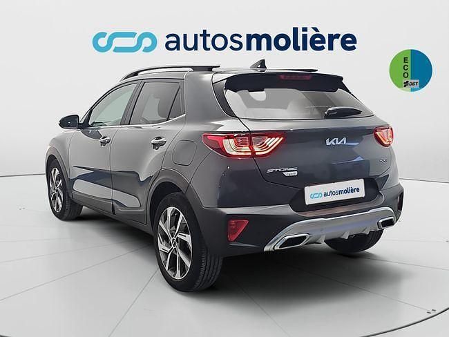 Usado Kia Stonic GT-Line 100 CV (73 kW) 2021 Gris SUV
