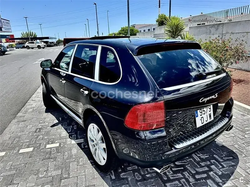 Käytetty Porsche Cayenne S 340 HP (250 kW) 2004 Musta Katumaasturi