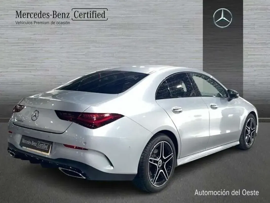 Usado Mercedes CLA220 192 CV (141 kW) 2025 Plateado Berlina