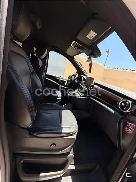Usado Mercedes V250 Avantgarde 204 CV (150 kW) 2017 Gris / plata Monovolumen