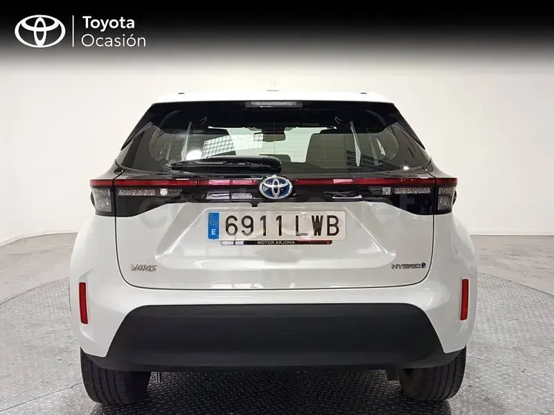 Usado Toyota Yaris Cross Active 116 CV (85 kW) 2022 Blanco SUV
