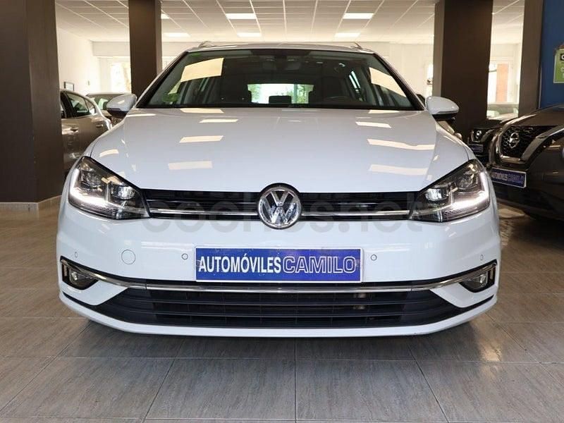 Usado VW Golf VII Sportline 150 CV (110 kW) 2019 Blanco Familiar
