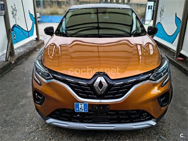 Usado Renault Captur Zen 100 CV (73 kW) 2020 Marrón SUV