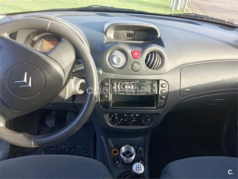 Usado Citroën C3 Exclusive 92 CV (67 kW) 2003 Azul Berlina