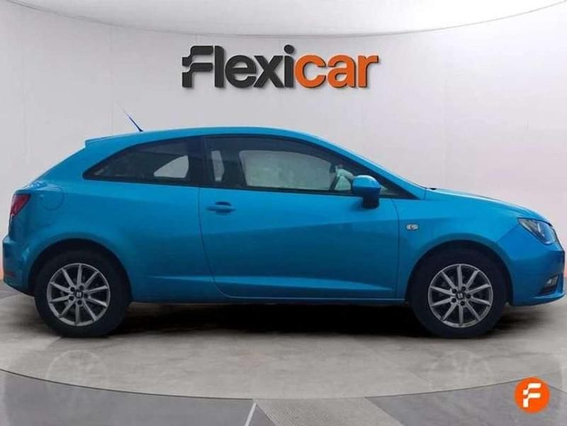 Usado Seat Ibiza Style 90 CV (66 kW) 2016 Azul Utilitario