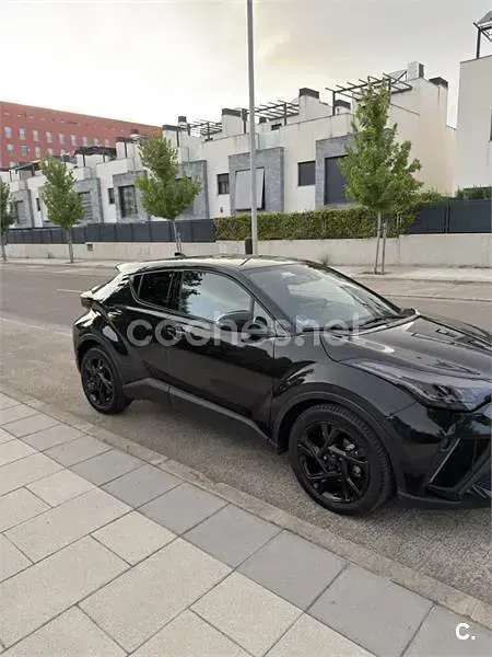 Usado Toyota C-HR Active 140 CV (102 kW) 2023 Negro SUV