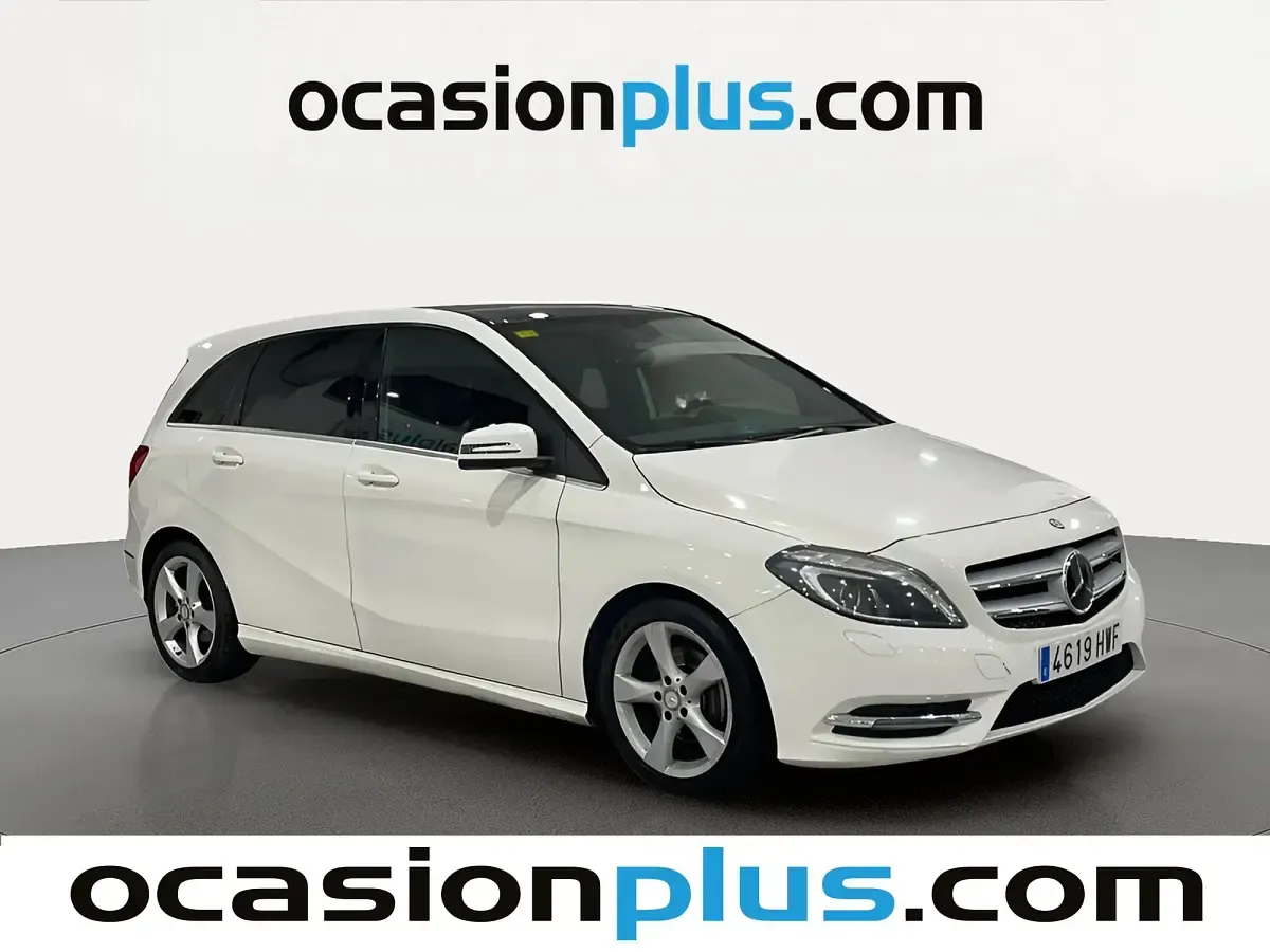 Usado Mercedes B180 109 CV (80 kW) 2014 Blanco Monovolumen