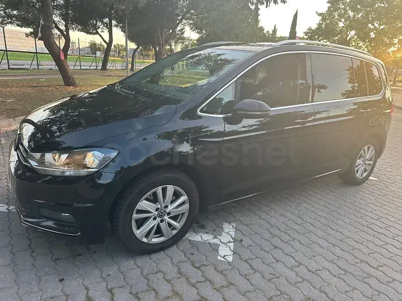 Usado VW Touran Sportline 150 CV (110 kW) 2023 Negro Monovolumen