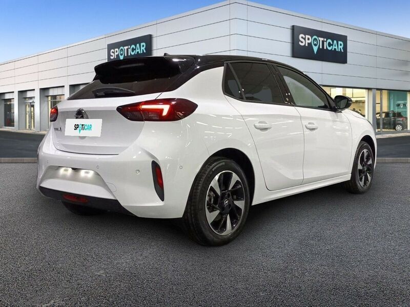 Usado Opel Corsa-e GS Line 100 kW (136 CV) 2023 Blanco Utilitario