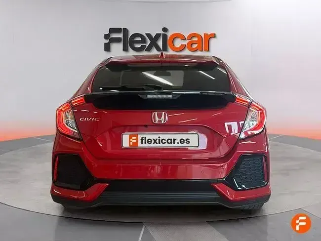 Usado Honda Civic Elegance 129 CV (94 kW) 2018 Rojo Berlina