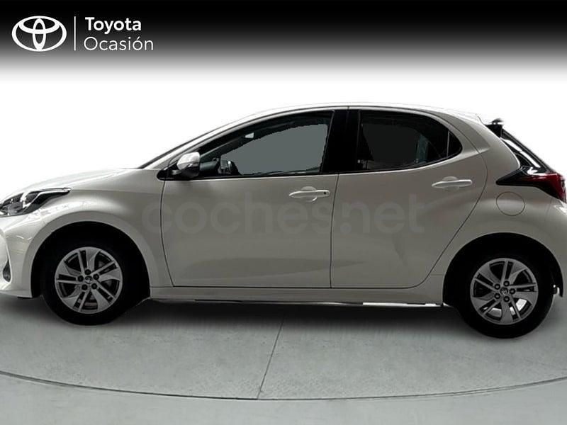 Usado Toyota Yaris 125 CV (91 kW) 2022 Blanco Utilitario