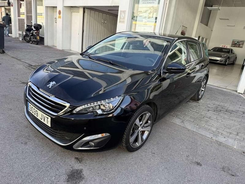 Usado Peugeot 308 Allure 131 CV (96 kW) 2016 Negro Utilitario