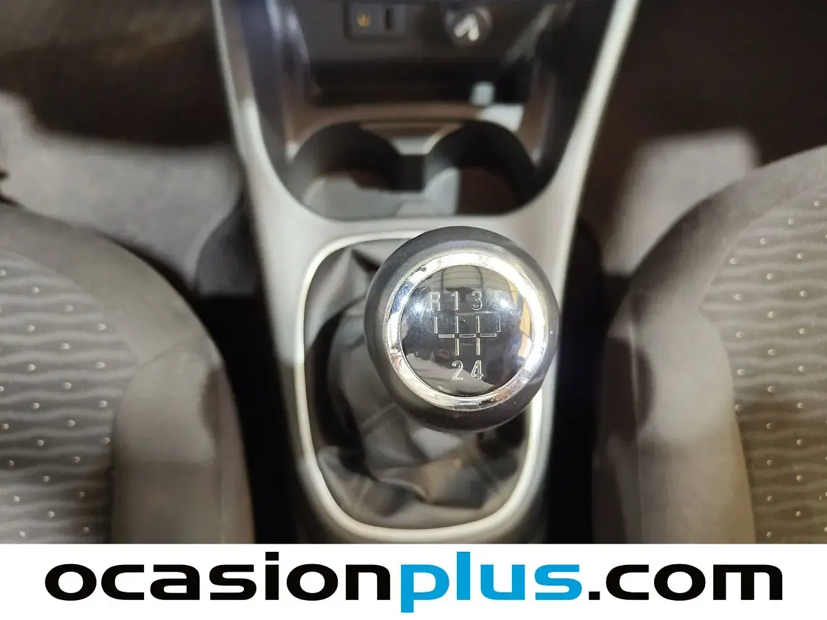 Usado Opel Corsa Selective 90 CV (66 kW) 2015 Blanco Utilitario