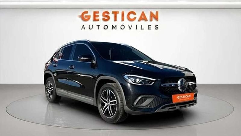 Usado Mercedes GLA250 218 CV (160 kW) 2023 Negro SUV