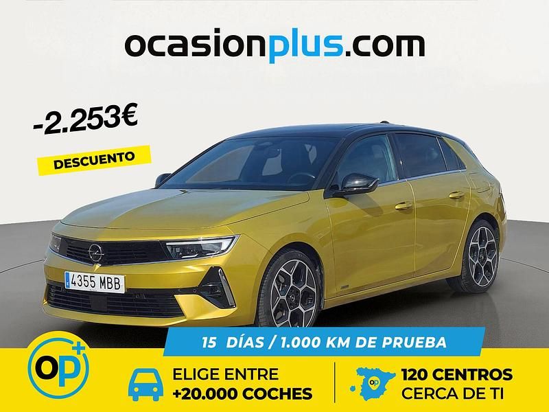 Usado Opel Astra Ultimate 181 CV (133 kW) 2022 Amarillo Berlina