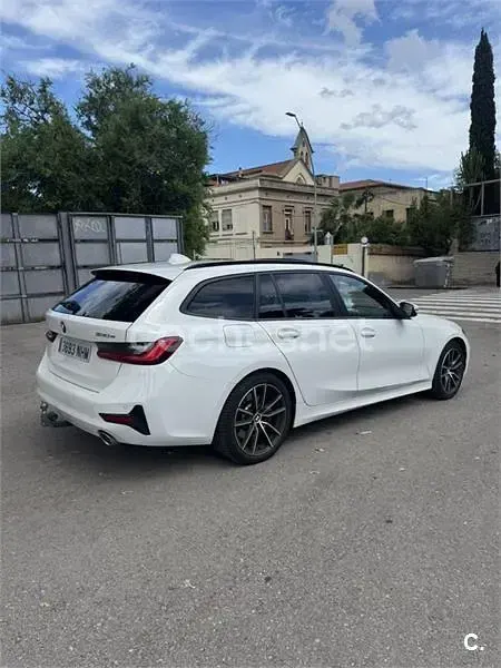 Usado BMW 330e 292 CV (214 kW) 2021 Blanco Familiar