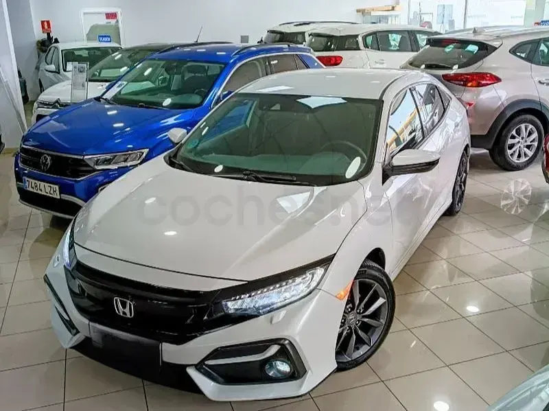 Usado Honda Civic Elegance 126 CV (92 kW) 2022 Blanco Berlina