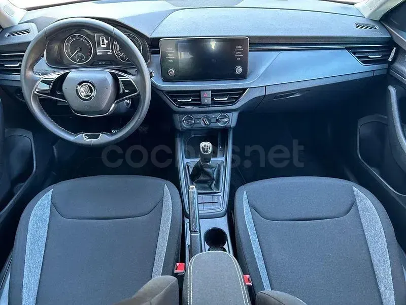 Usado Skoda Kamiq Active 110 CV (80 kW) 2022 Naranja SUV