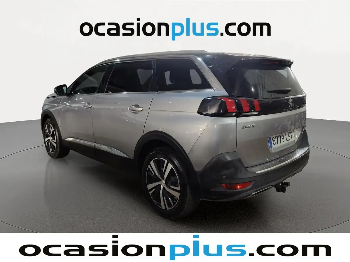 Usado Peugeot 5008 GT-line 131 CV (96 kW) 2020 Gris SUV