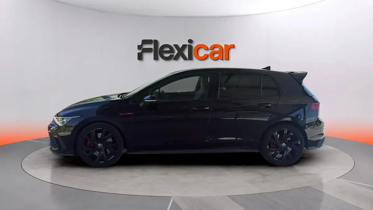 Usado VW Golf VIII GTI 245 CV (180 kW) 2023 Negro Berlina