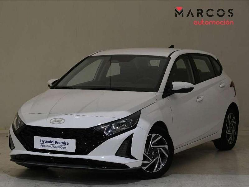 Blanco Usado 2024 Hyundai i20 Utilitario | 14.500 € (Buen precio) - Imagen 1/4