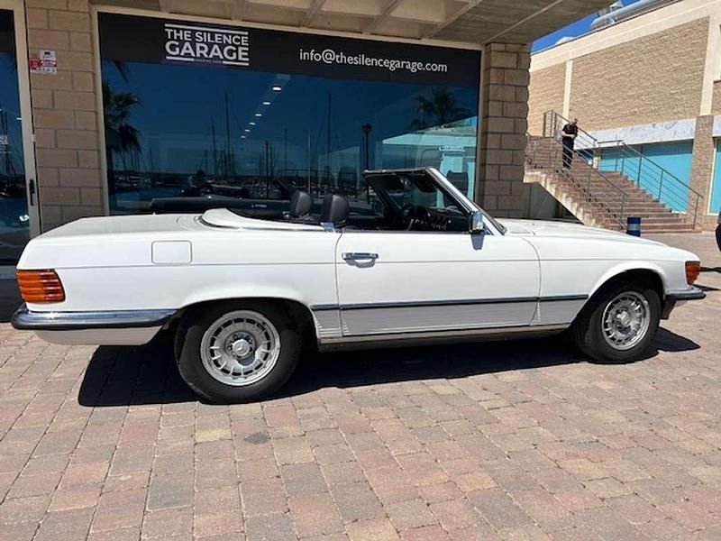 Usado Mercedes SL280 185 CV (136 kW) 1983 Blanco Descapotable