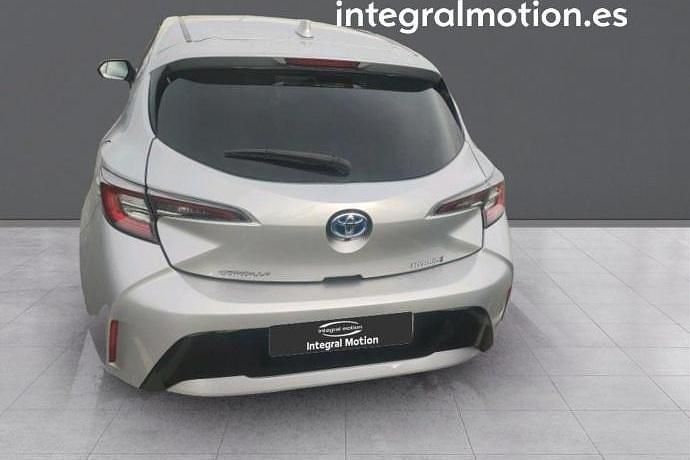 Usado Toyota Corolla Style 122 CV (89 kW) 2022