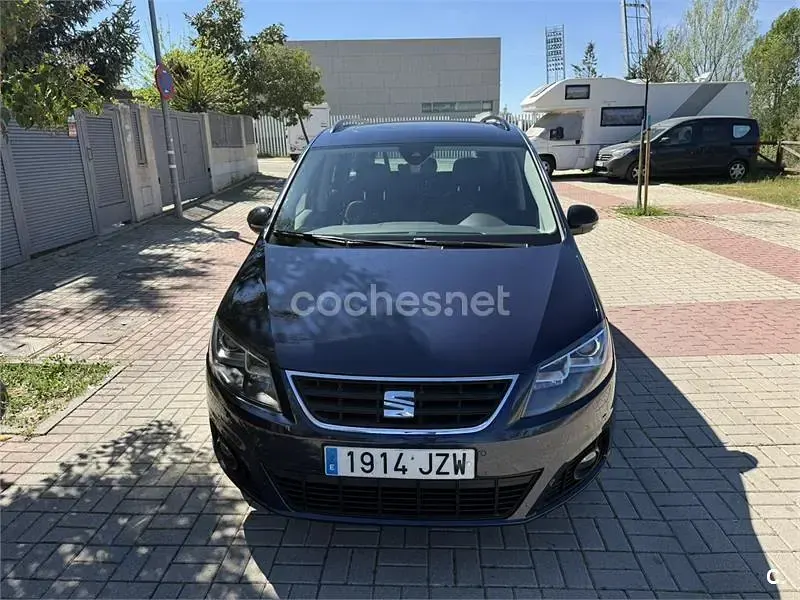 Usado Seat Alhambra Ecomotive 150 CV (110 kW) 2017 Azul Monovolumen