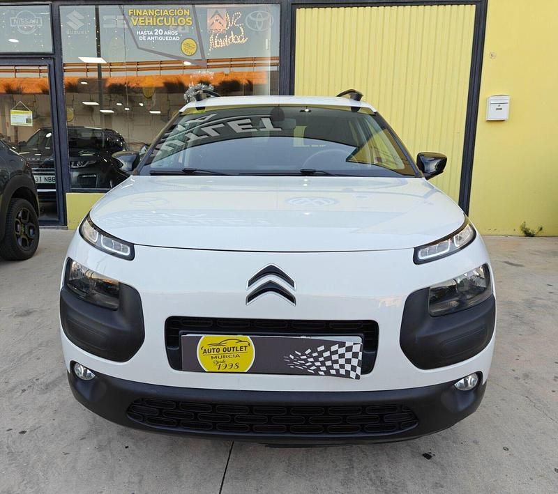 Usado Citroën C4 Cactus Shine 100 CV (73 kW) 2016 Blanco Utilitario